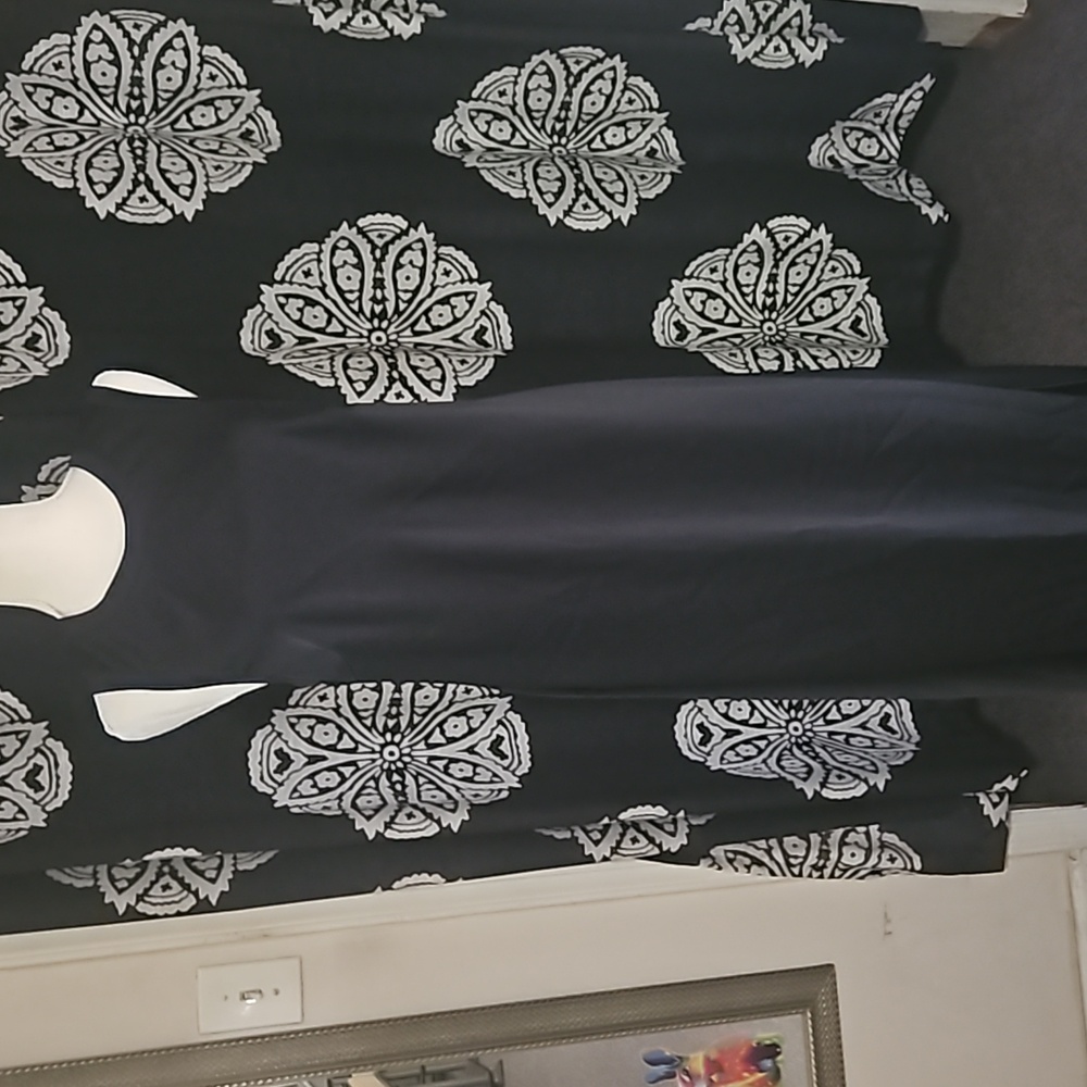 Scoop dress - Picture 1 of 7